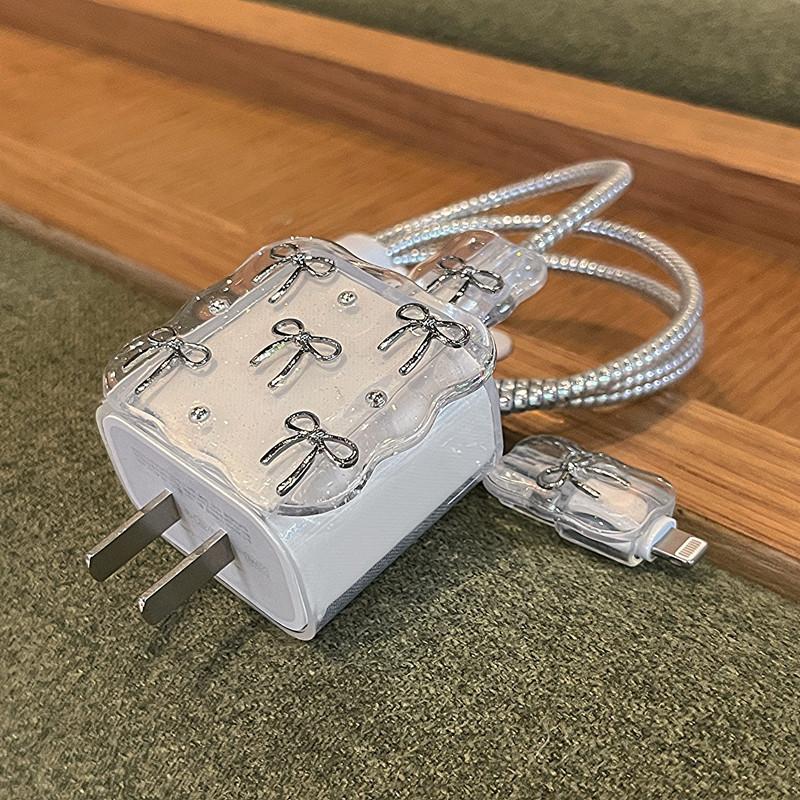 Vierteiliger Ladeschutz, Datenkabelschutz, Schutzhülle für Ladekopf, Silberne Schleifenmontage, Geeignet für iPhone 18/20W Ladegerät