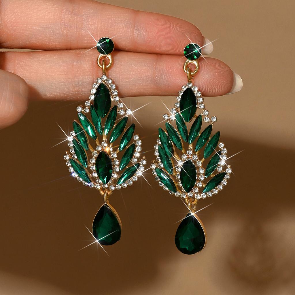 Gioielli per Orecchie Atmosferici di Lusso Leggero Incastonati di Diamanti Design di Nicchia Senso di Stile Orecchini Esagerati Temperamento alla Moda Orecchini da Celebrità