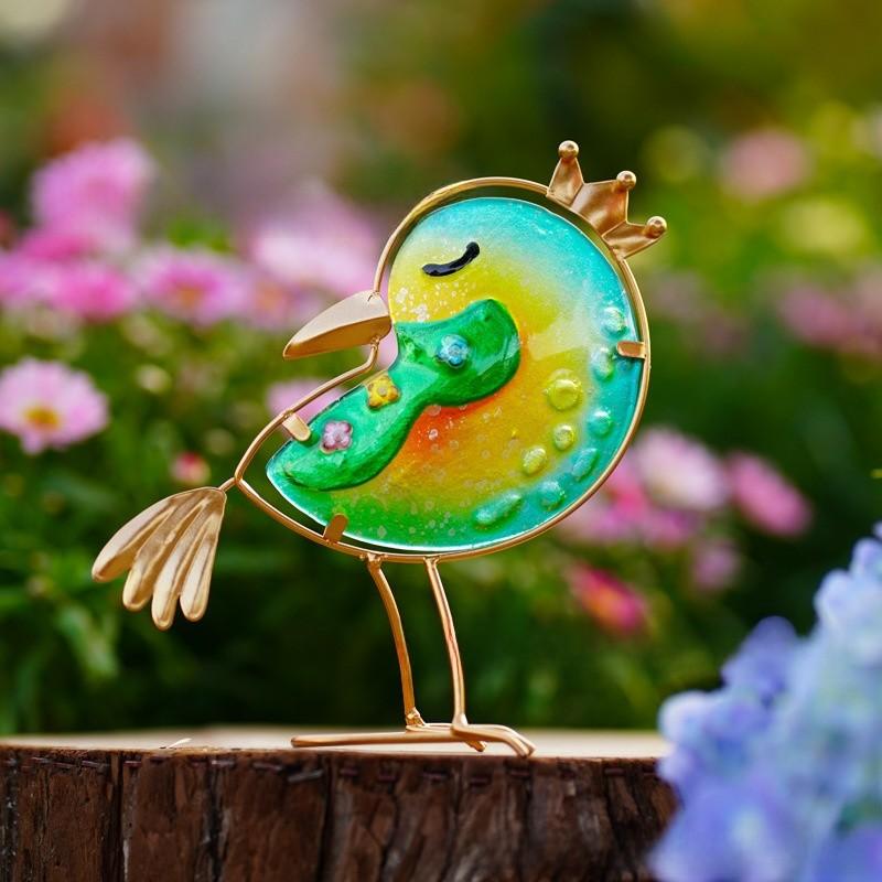 Glass Bird Garden Decor Painted Finish For Gift Giving And Home Decor