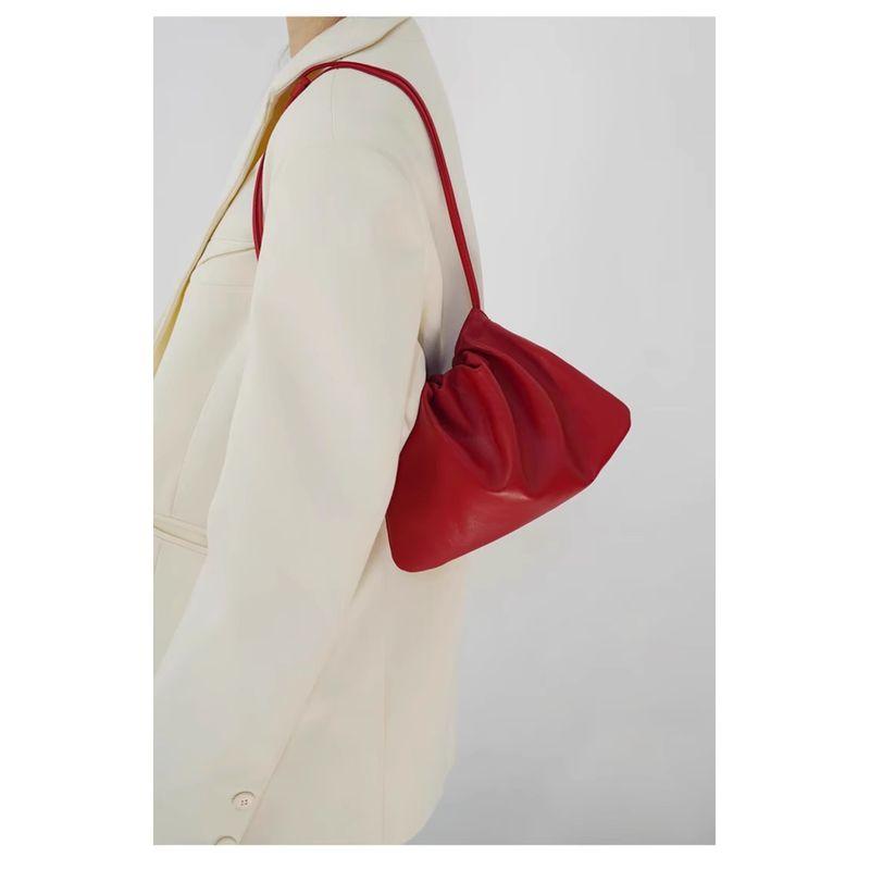 

This Year s Popular Red Clouds Small Bag Women s 2025 New Super Popular Simple and Versatile Commuter Shoulder Messenger Bag Red