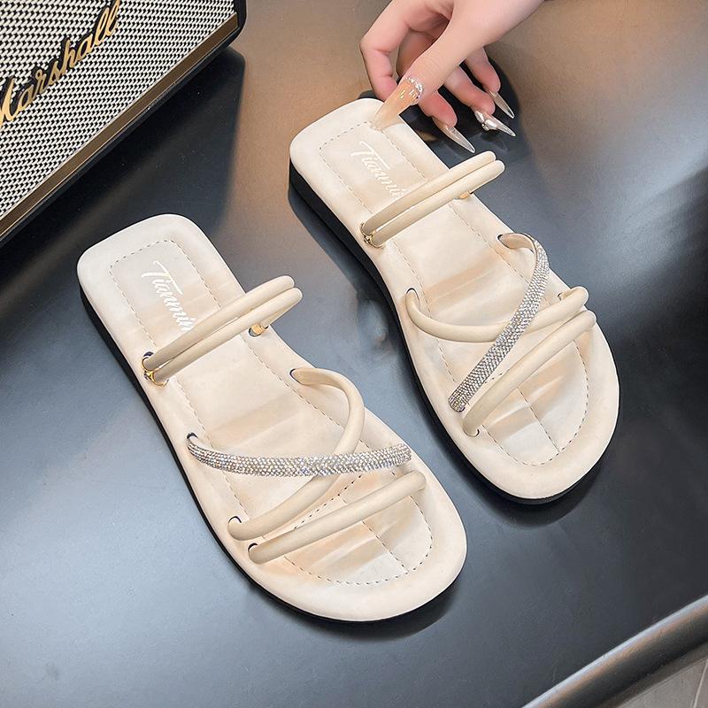 Cool slippers women's summer wear 2025 new fashion rhinestones women's platform beach sandals casual one-word drag