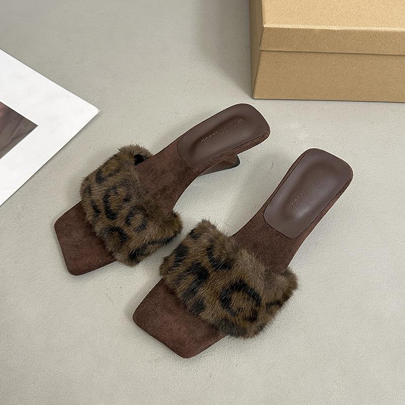 French Slope Heel Open-toed Fluffy Slippers for Women In Autumn and Winter 2025 Fashion Versatile Leopard Print One-word Cotton Slippers
