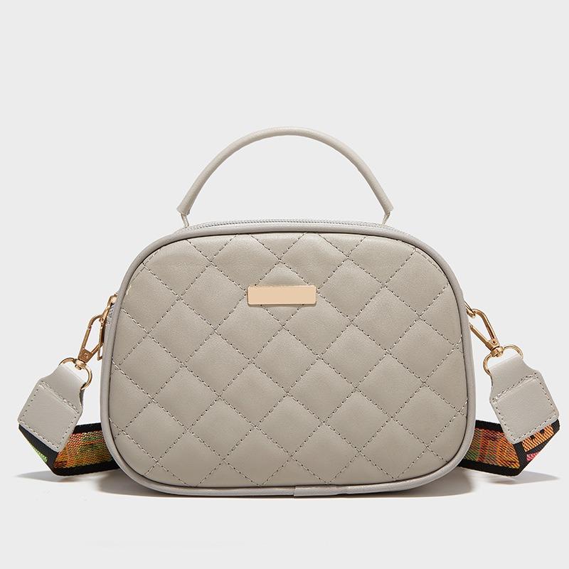 Women's Bag New Spring and Summer New Retro Portable Shoulder Bag Rhombus Embroidery Thread Fashion Oblique Span Bag Small Square Bag