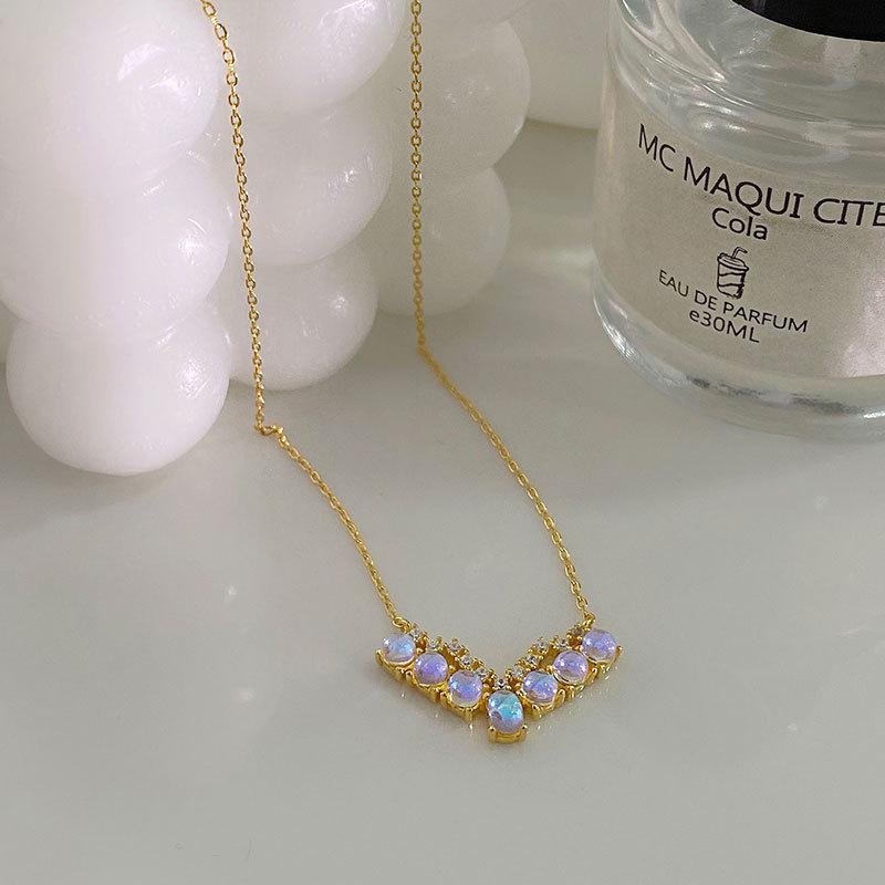 

Ожерелье из лунного камня, супер фея, темперамент, ключичная цепочка, нишевый дизайн, женский, новый стиль