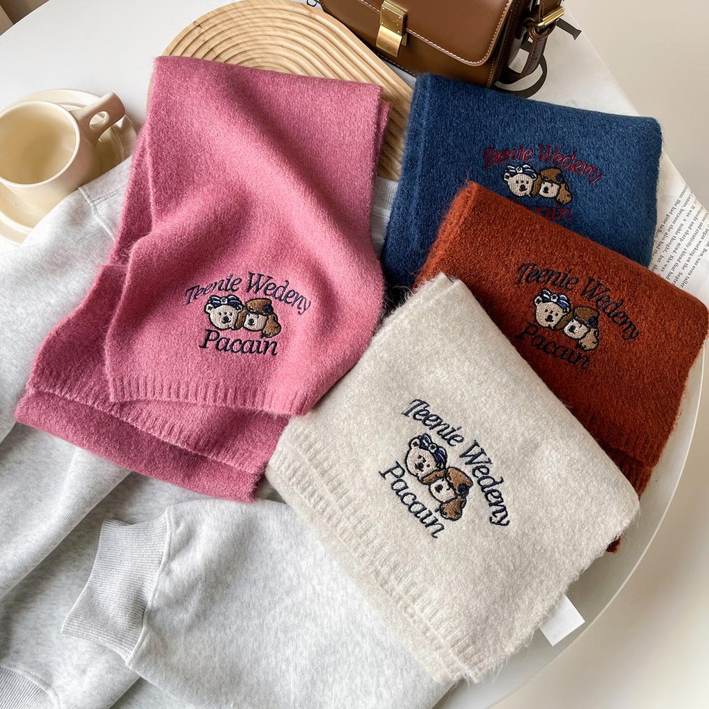 Cute Woolen Bear Scarf Embroidered Knitted Scarf For Women Winter Advanced Warm And Cold-Proof Versatile Student Woolen Scarf
