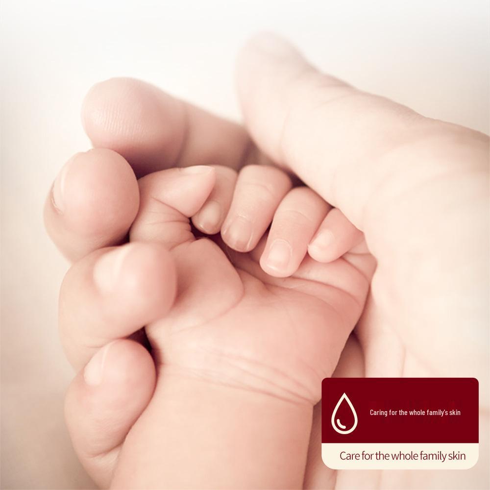 Cindy Nair Krem Nawilżający do Rąk i Stóp z Olejem Końskim na Pęknięcia Pięt i Spierzchniętą Skórę, Do Użytku Jesienno-Zimowego.