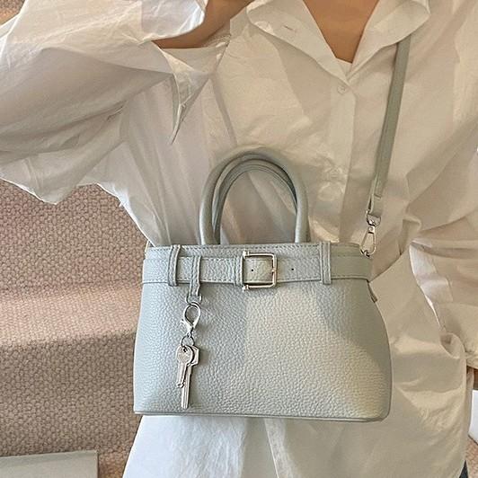 Fashion Casual Portable Tote Bag Women's Spring New Trend Shoulder Bag Premium Messenger Women's Bag