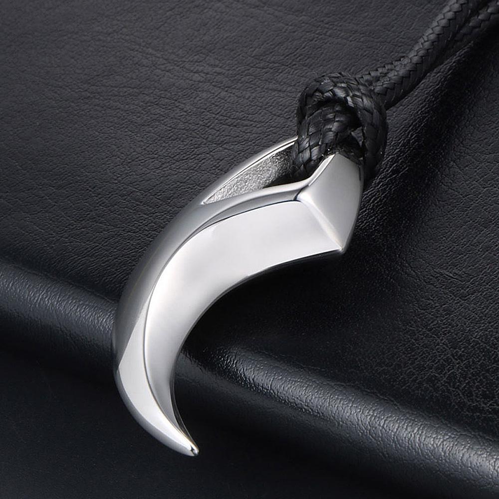 Punk Hip Hop Stainless Steel Crescent Tooth Spike Pendant Necklace Men Women Fashion Wolf Tooth Leather Rope Necklace Jewelry