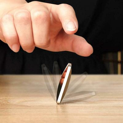 1 Pcs Kinetic Desk Flip Spinning Toy, Desktop Spinning Toy Pocket Stress Relieve Toy
