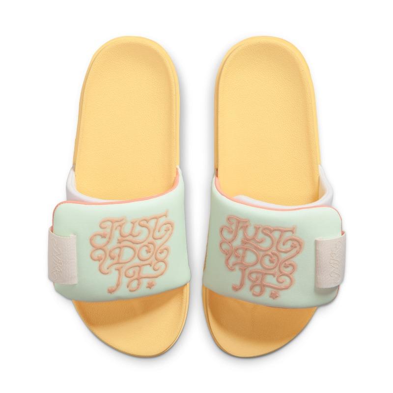 Nike NIKE OFFCOURT ADJUST Women s Slippers IR8251 35.5