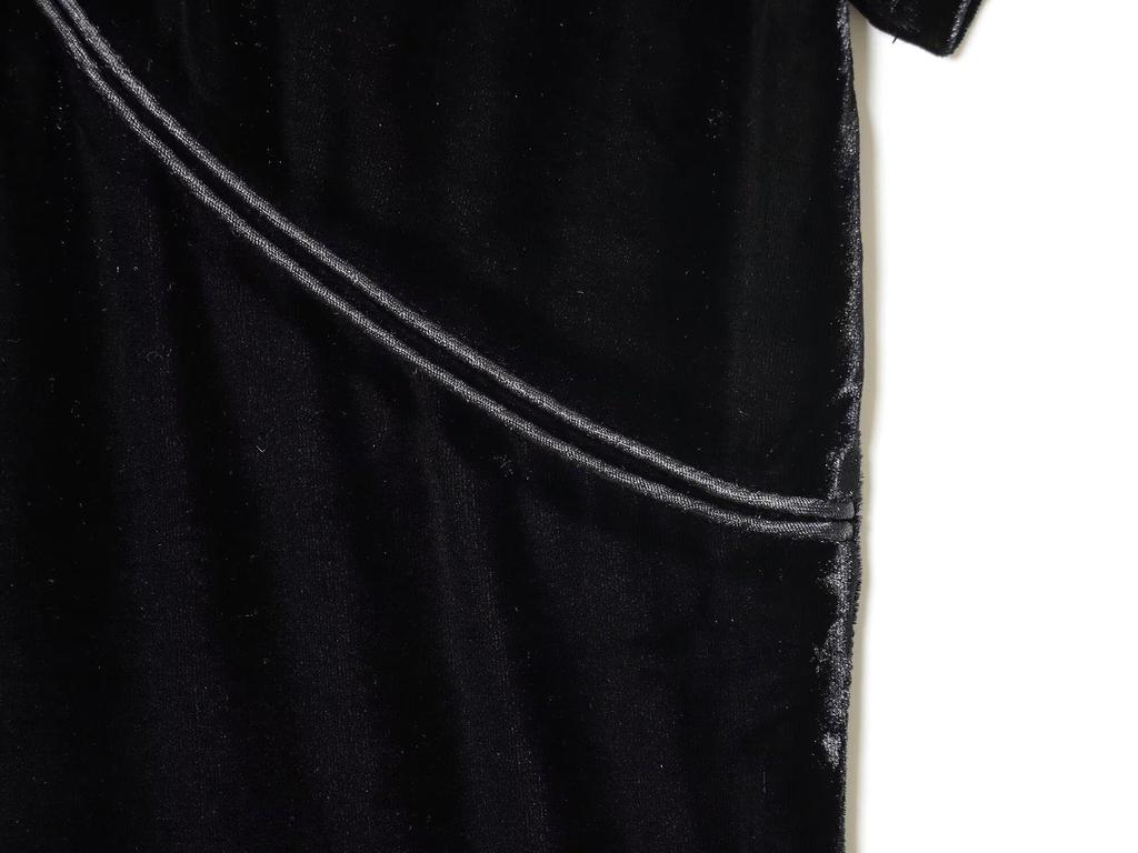 European Autumn Velvet Slim Dress - 2025 Edition