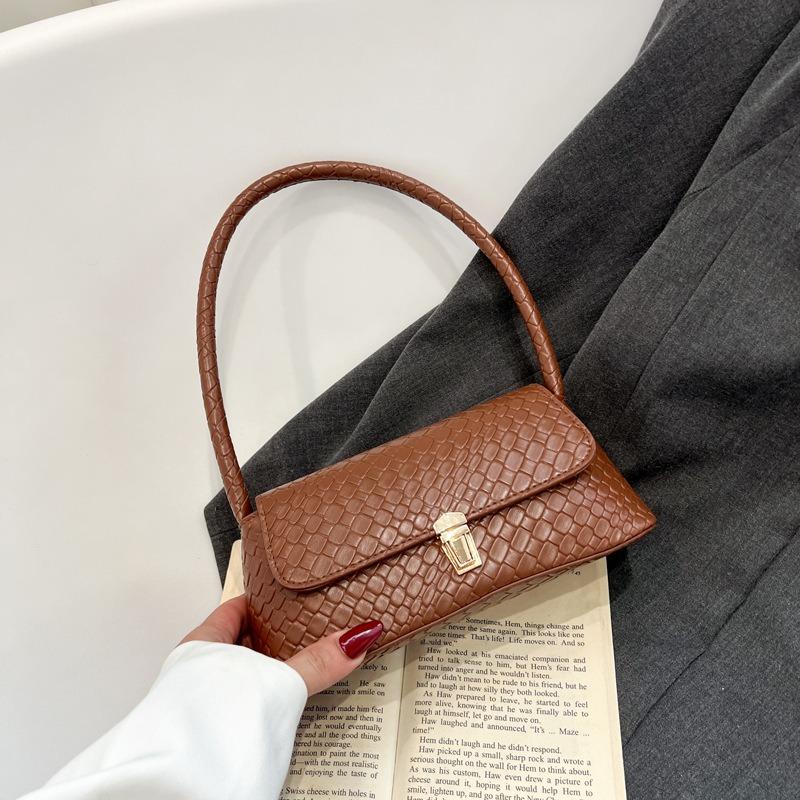 Summer New Shoulder Bag Casual Simple Woven Pattern Underarm Bag Trendy Texture Small Square Bag Women