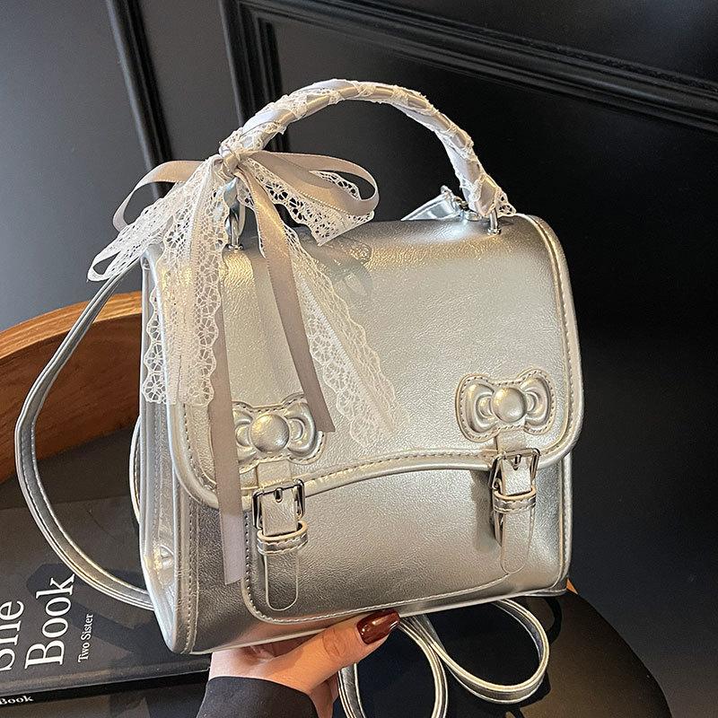 This Simple and Stylish Backpack Is A High-end and Stylish Hand-held Square Bag