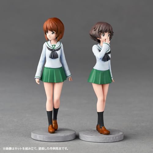 Kaiyodo ARTPLA Girls & Panzer Final Chapter Garage Set A 1/24 Scale Unpainted Plastic Model Kit