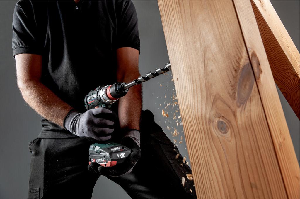 Дрель-шуруповёрт Metabo BS 18 LT BL Q