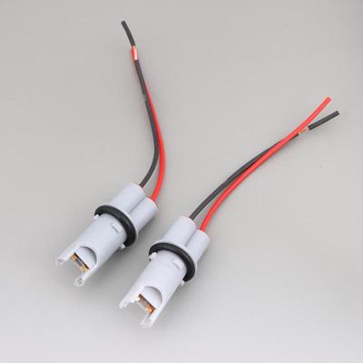 Accesorii pentru electronica auto – Cabluri auto, adaptoare, prize