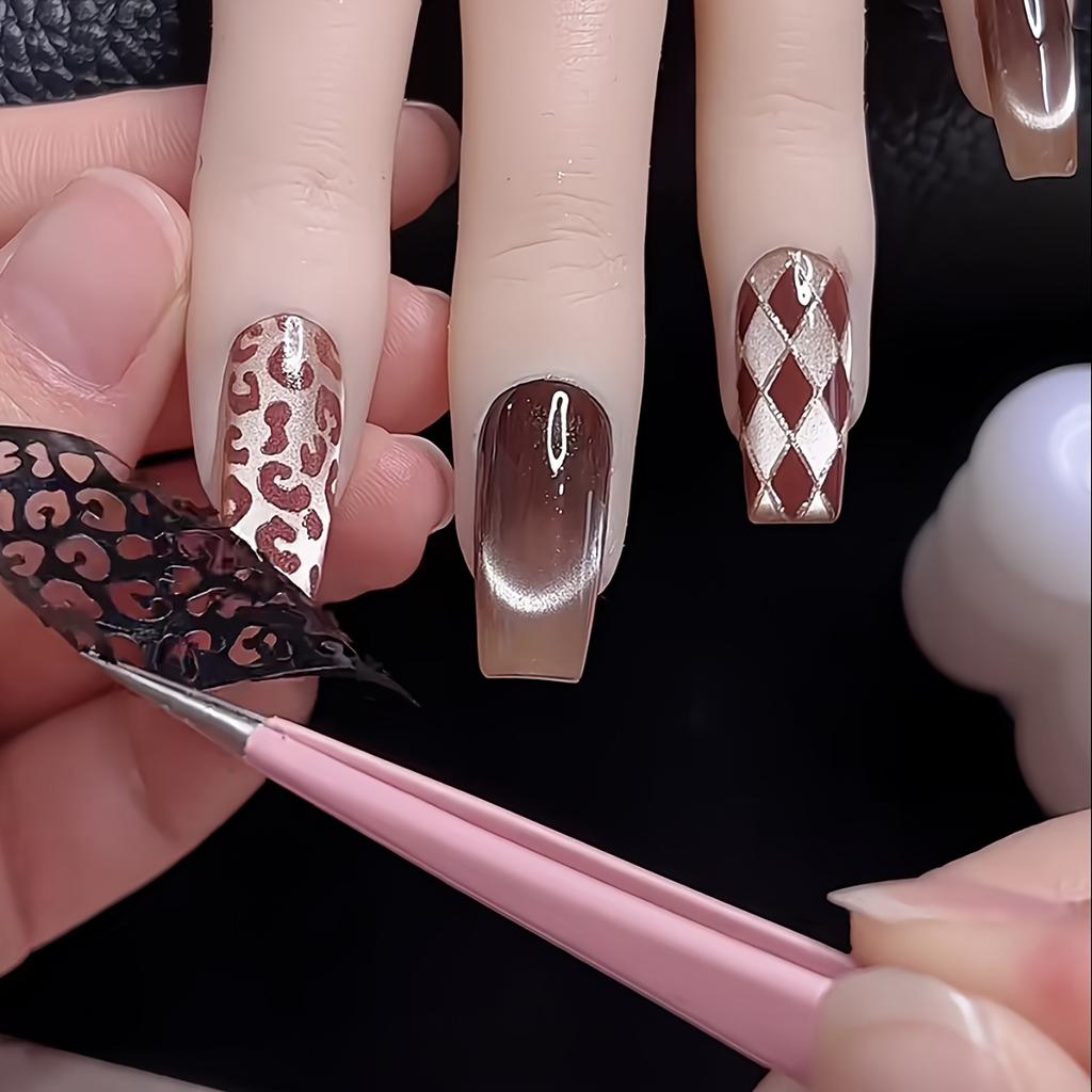 1 Stück Nail Art Hohlaufkleber, Nail Art Plattenvorlage, Linien-, Gitter-, Leopardenmuster-Designs, um Nail Art/Salon einfacher zu machen, Geschenk für Mädchen und Frauen