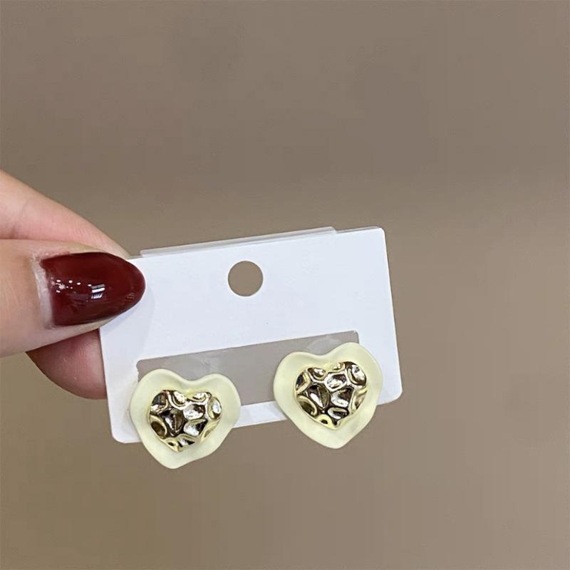 2022 Women s Heart-Shaped Pleated Stud Earrings: 925 Sterling Silver, Fashionable & Elegant белый