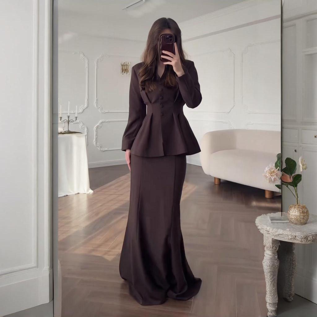 Autumn/Winter 2025 European & American Slim Cardigan and Midi Skirt Set