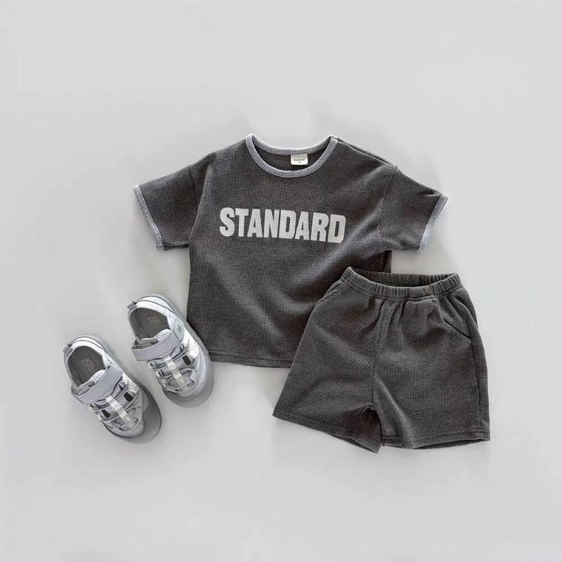 

Korean Style Summer Outfit Boys Trendy Short Sleeve Shorts Set Casual Sports Clothes Fashionable 120cm темно-сірий колір