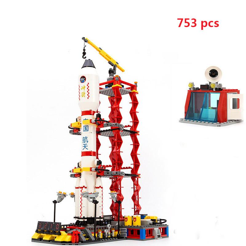 Space Shuttle Launch Center Lunar Lander Model Building Blocks Spaceship Spaceport Figure Rocket Bricks Construction Toys