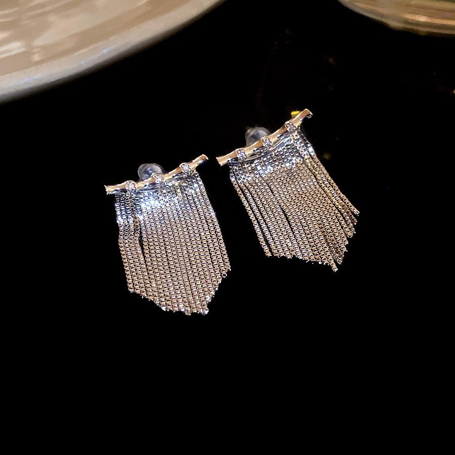 

K real gold electroplated silver needle zircon fringed earrings European and American personalized fashion earrings light luxury high-end earrings