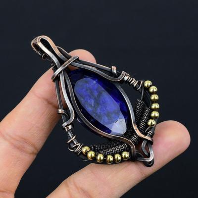 Piedra preciosa de zafiro azul, alambre de cobre puro envuelto, joyería colgante hecha a mano de diseñador para regalo de boda