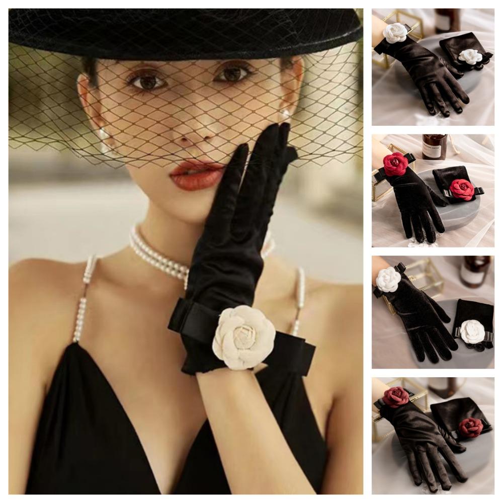 

Velvet Hepburn Style Gloves Flower Evening Dress Gloves Five Finger Camellia Gloves Wedding Velvet-White