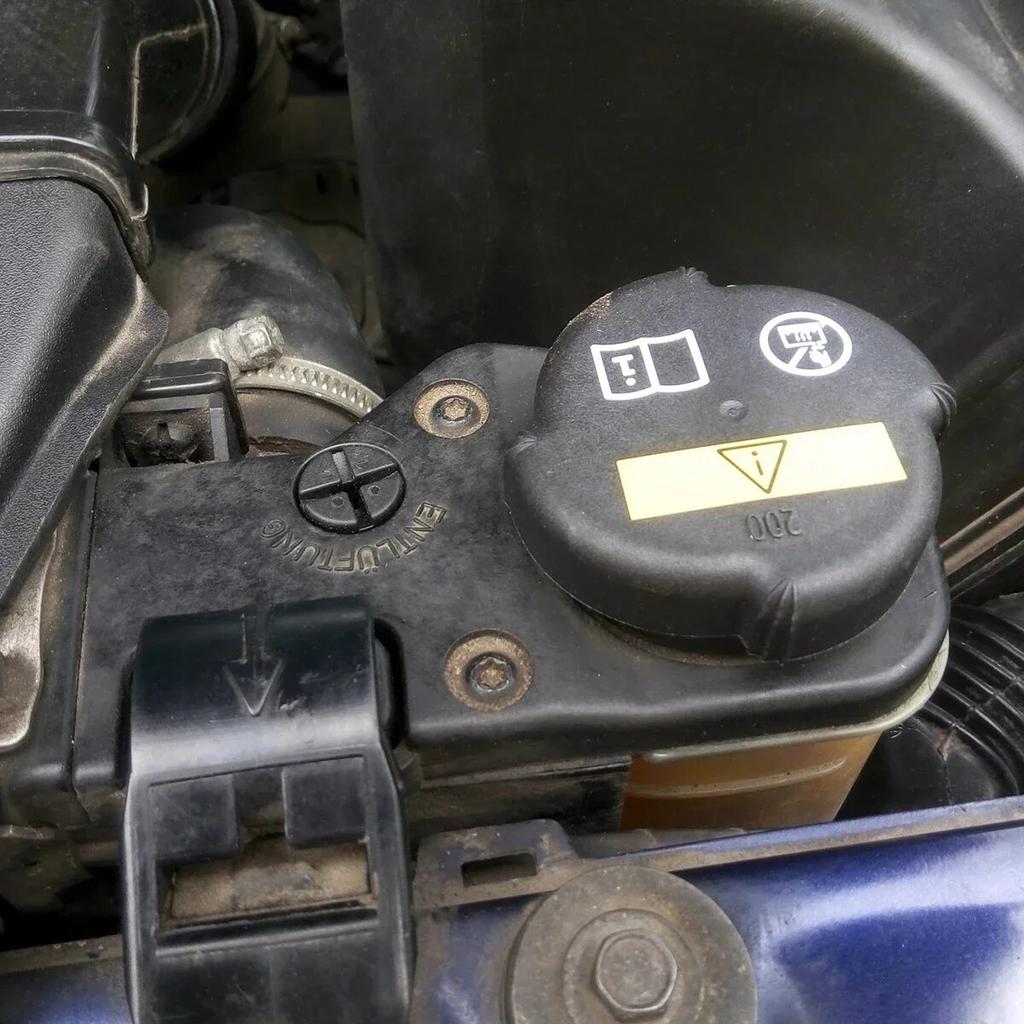 2 Tappi Sfiato Radiatore Per BMW Serie 1/3/5/X3/X5 - Con Guarnizione, M10x1mm, 17.5mm - Foto 8