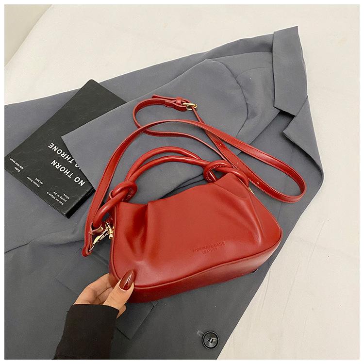 High-end Niche Bag Women's 2025 New Summer Versatile Messenger Bag Fashionable Portable Pleated Bucket Bag