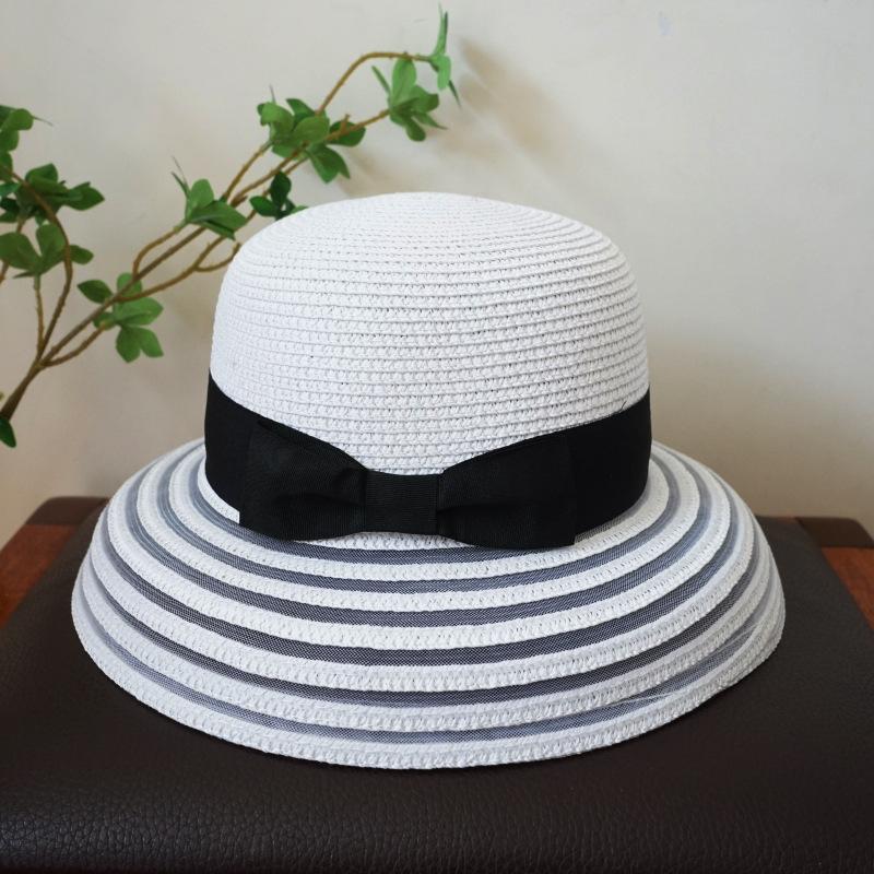 Japanese Small Fresh Small Brim Salty Grass Seaweed Woven Flat Top Top Hat Women'S Summer Sunshade Fun Flower Small Straw Hat