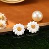 Women's Light Luxury Design Elegant Drop Oil Daisy Flower Earrings Fashionable And Versatile Niche Design Earrings