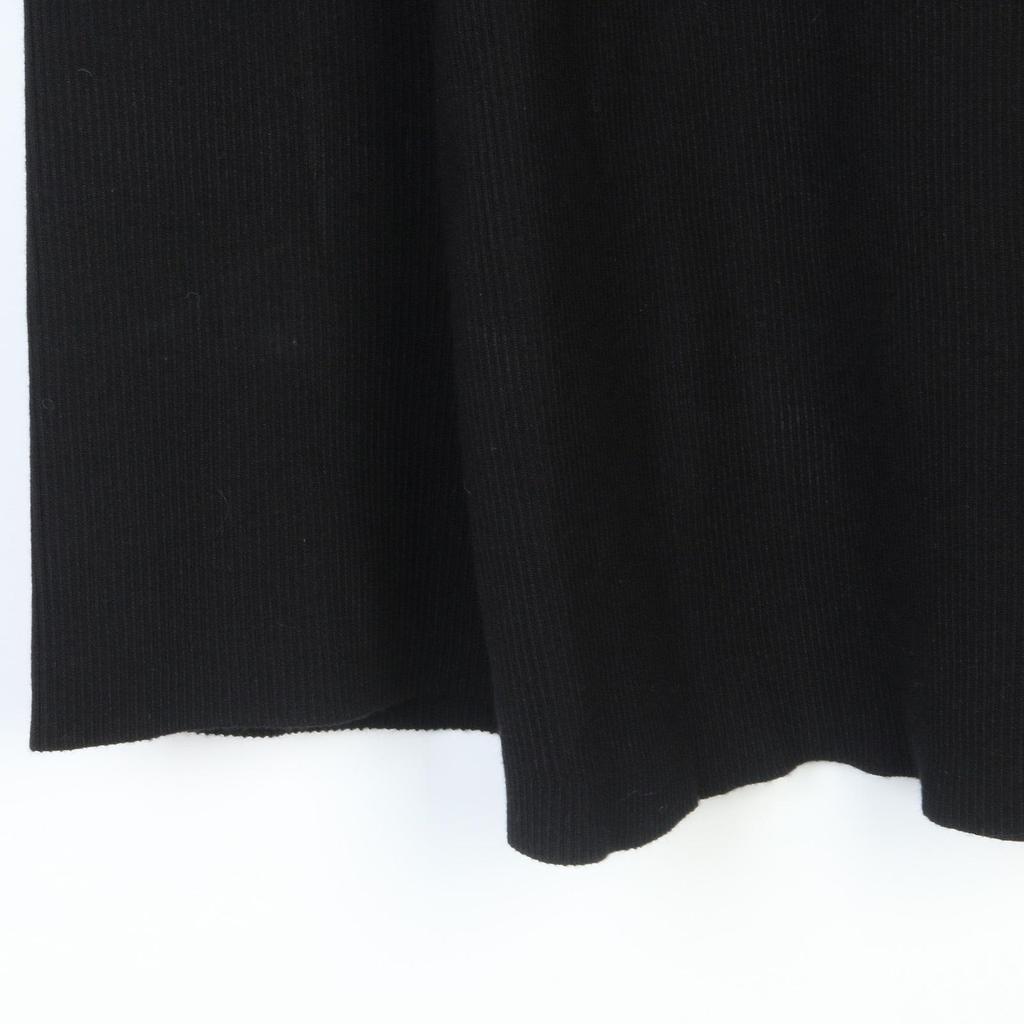 2025 Early Spring French Style Black Slimming Knitted Dress with Round Neck & Short Sleeves