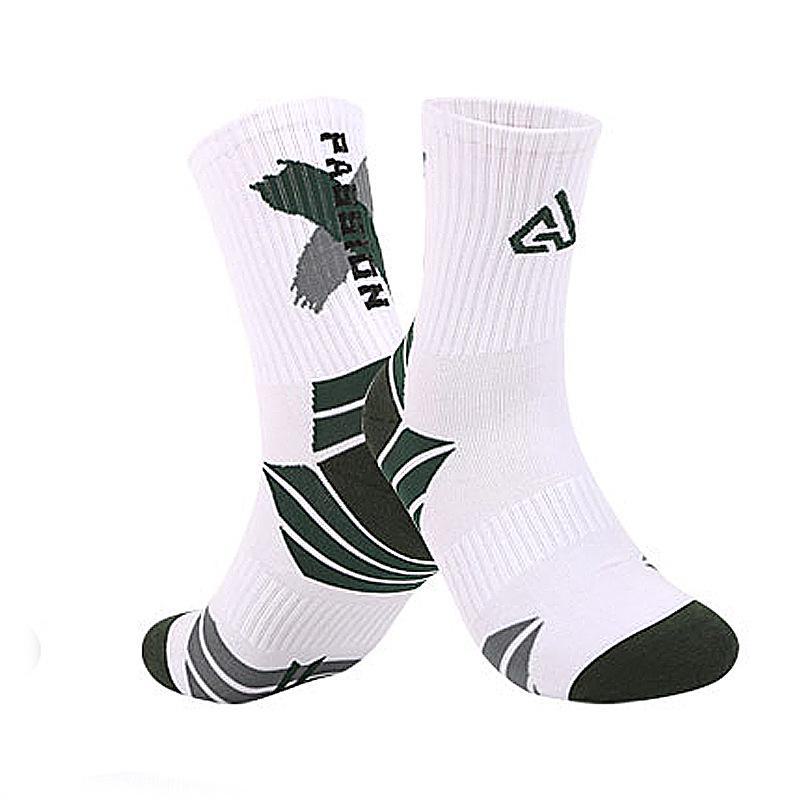 Korean Street Style Painted Basketball Mid-Tube Socks – Trendy Creative Sports Socks for Couples & Men