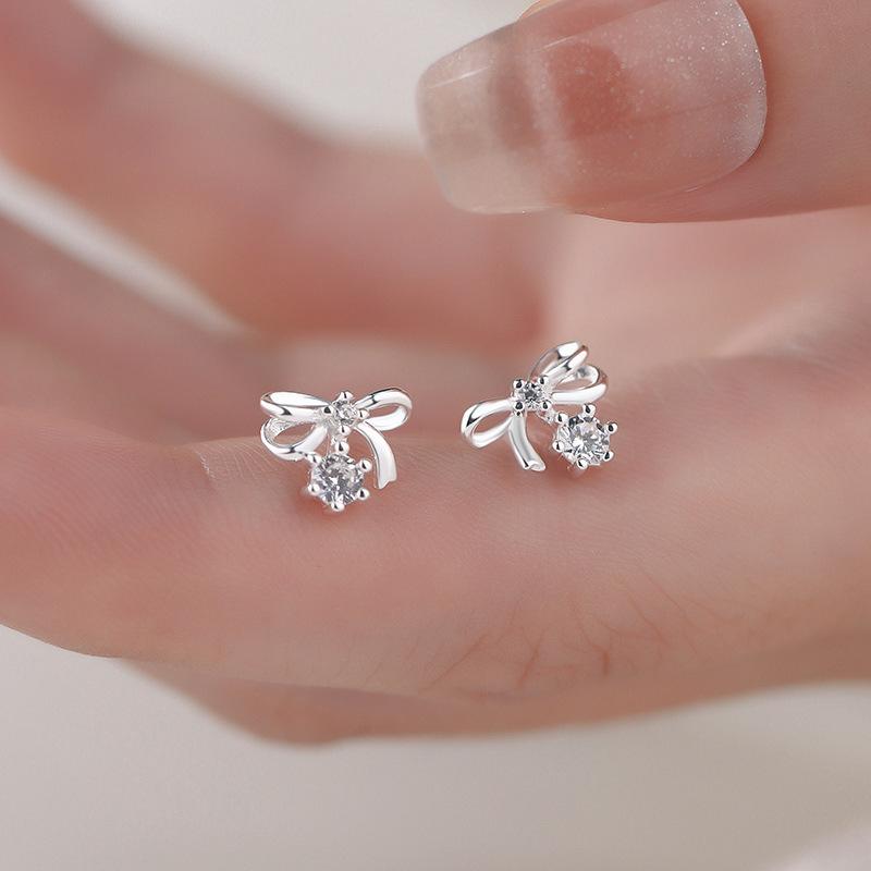 Sweet bow zircon earrings for women with light luxury niche design sense girl's heart earrings