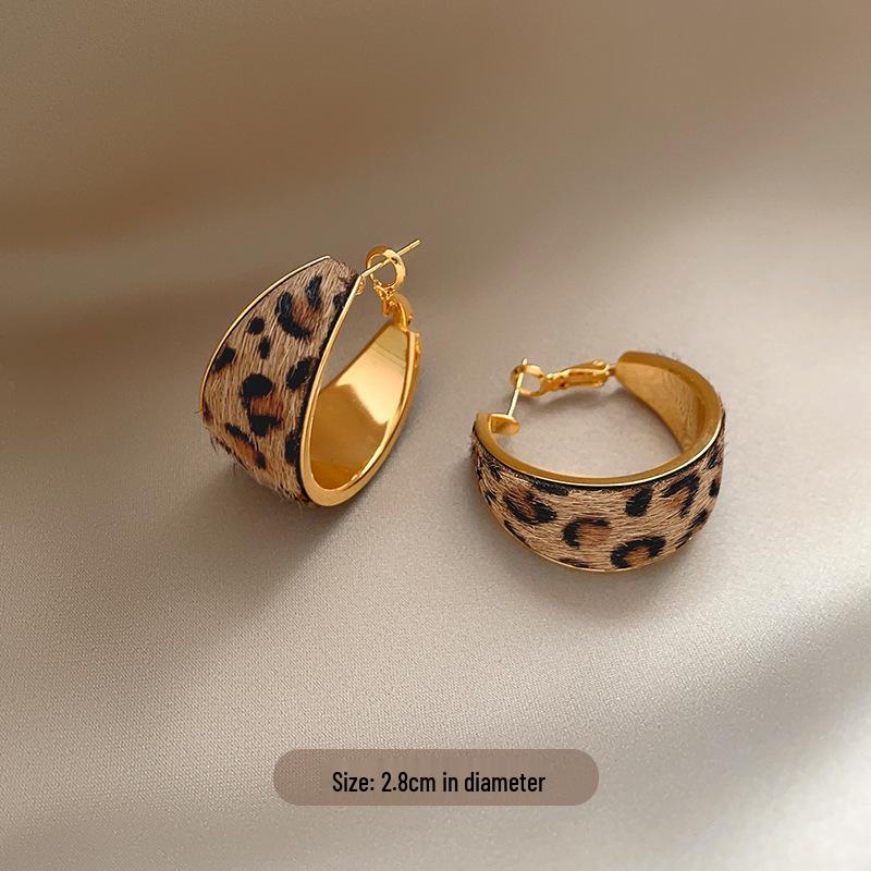 Silver Needle Geometric Plush Leopard Print Earrings: High-End Hong Kong Style Luxury Studs for Women