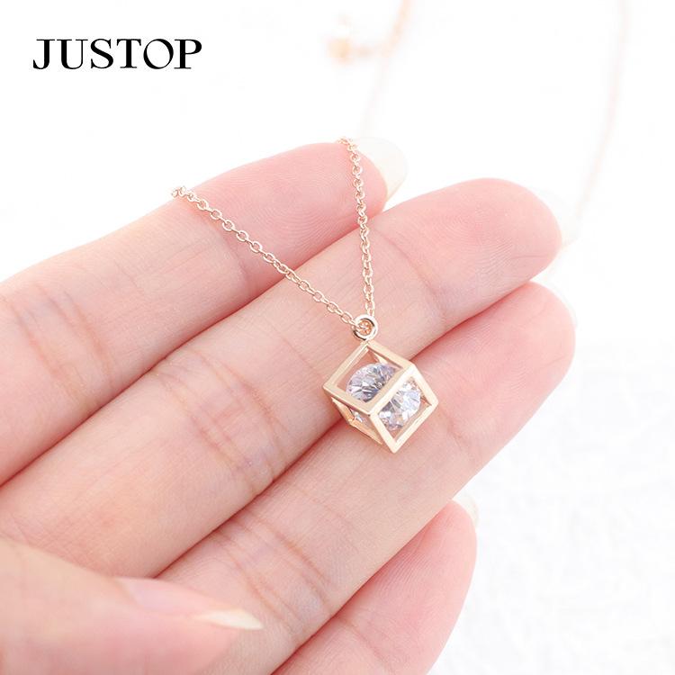 Light Luxury Versatile Fashion Love Cube Zircon Square Pendant Necklace High-end Collarbone Chain Women's Jewelry