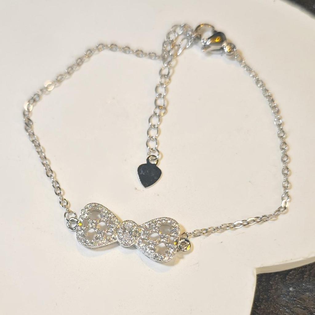 2024 Spring/Summer Women's Diamond Bow Bracelet: High-End, Light Luxury, Simple & Sweet Design