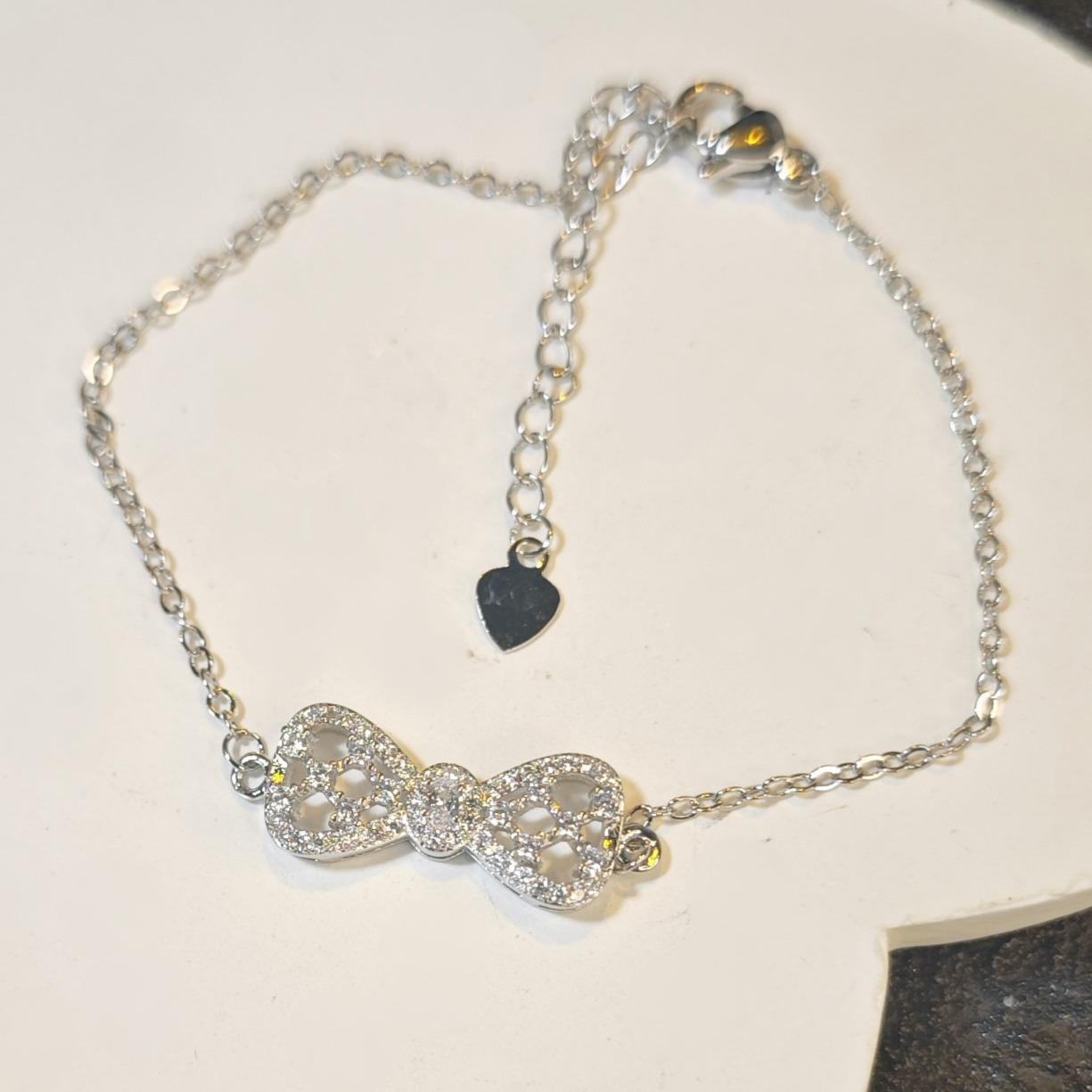 

Женский браслет с бриллиантовым бантом Весна/Лето 2024: Высокий класс, Легкая роскошь, Простой и милый дизайн