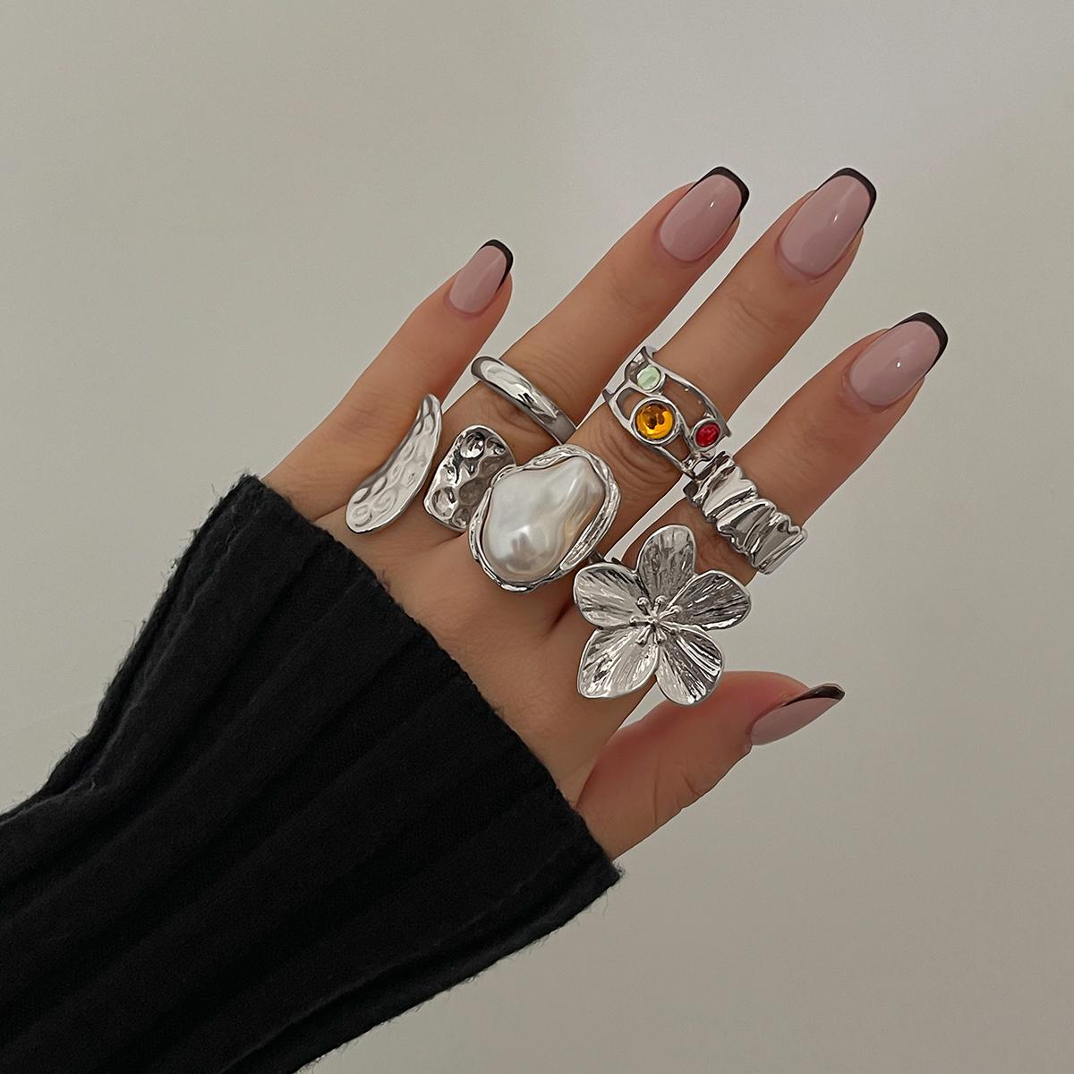 

Ingemark New Irregular Exaggerated Metal Flower Open Rings Women Elegant Baroque Imitation Pearl Ring Jewelry Accessories