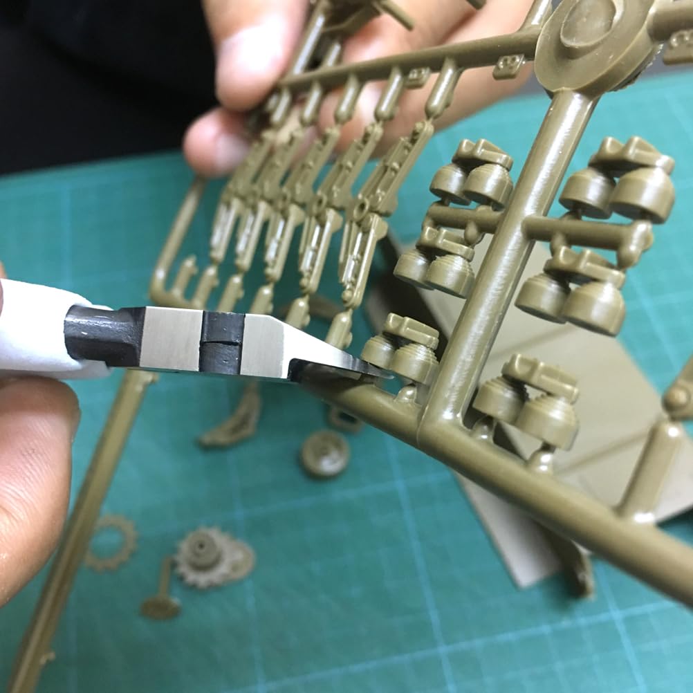 Fujiya Plastic Ideal for Cutting Gates and Parts On Plastic Models HP925-125 Thin-Blade Nippers, 125mm,