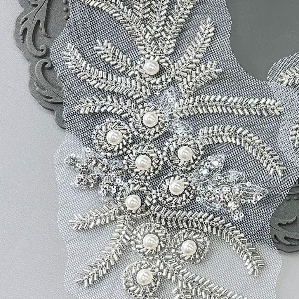 Nät, Nagelpärlor, Paljetter, Broderidekorationer, Blomsterlappar, Kläder, Klänningar, Bröllopsklänningar, Väskor, Accessoarer, Tyglappar