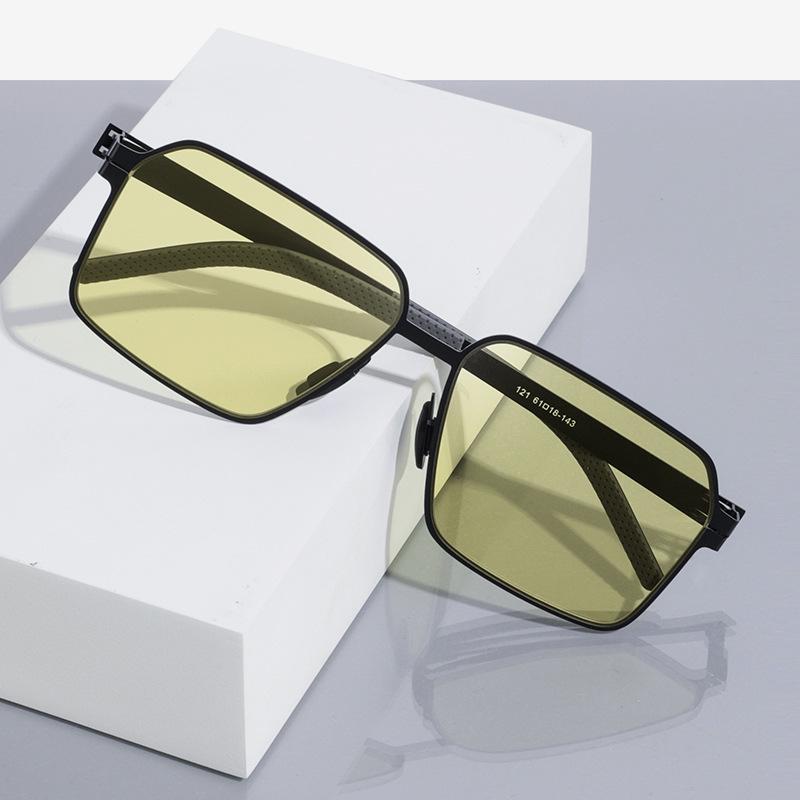 Men's Color-Changing Polarized Sunglasses - Day/Night UV Protection, High-Definition, Fashionable for Driving.