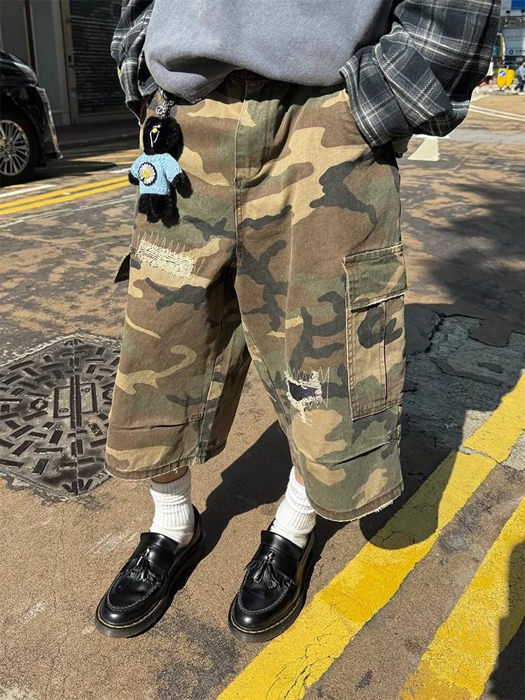 

JYL Унисекс укороченные шорты Американский камуфляж Нашивка Рваные High-Street Свободные прямые джинсовые S античный пурпурный