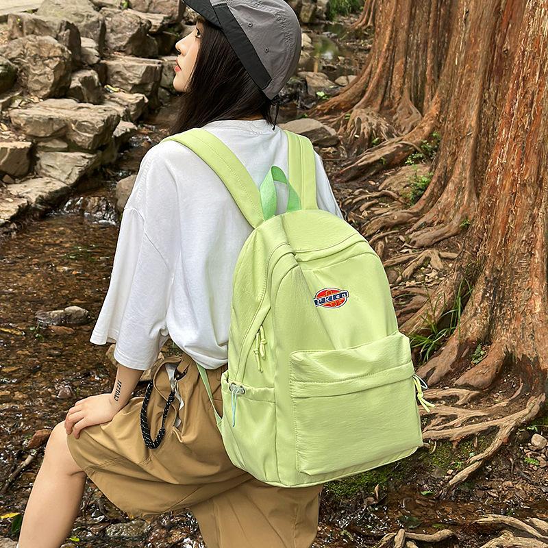 Backpack New large-capacity backpack Junior high school student high-value schoolbag Anti-theft simple student schoolbag