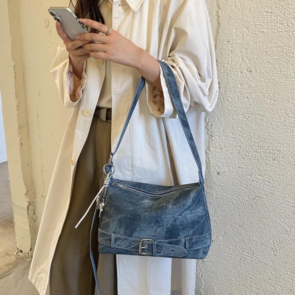 Women Vintage Large Capacity Soft PU Shoulder Bag with Belt Detail for Daily Commute