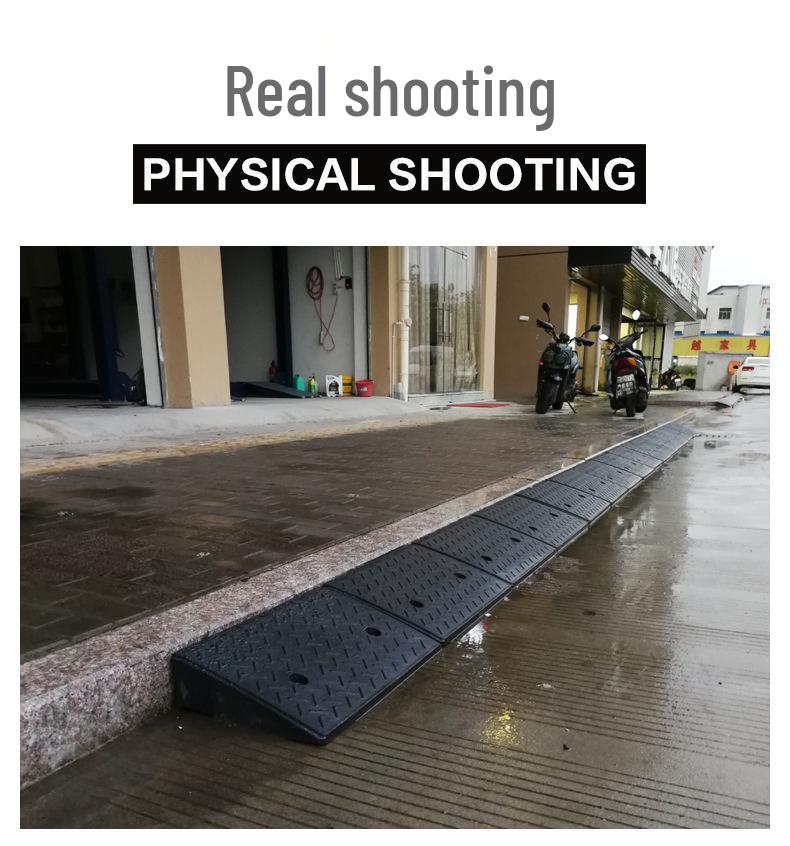 Portable Rubber-Plastic Curb Ramp Mat for Car