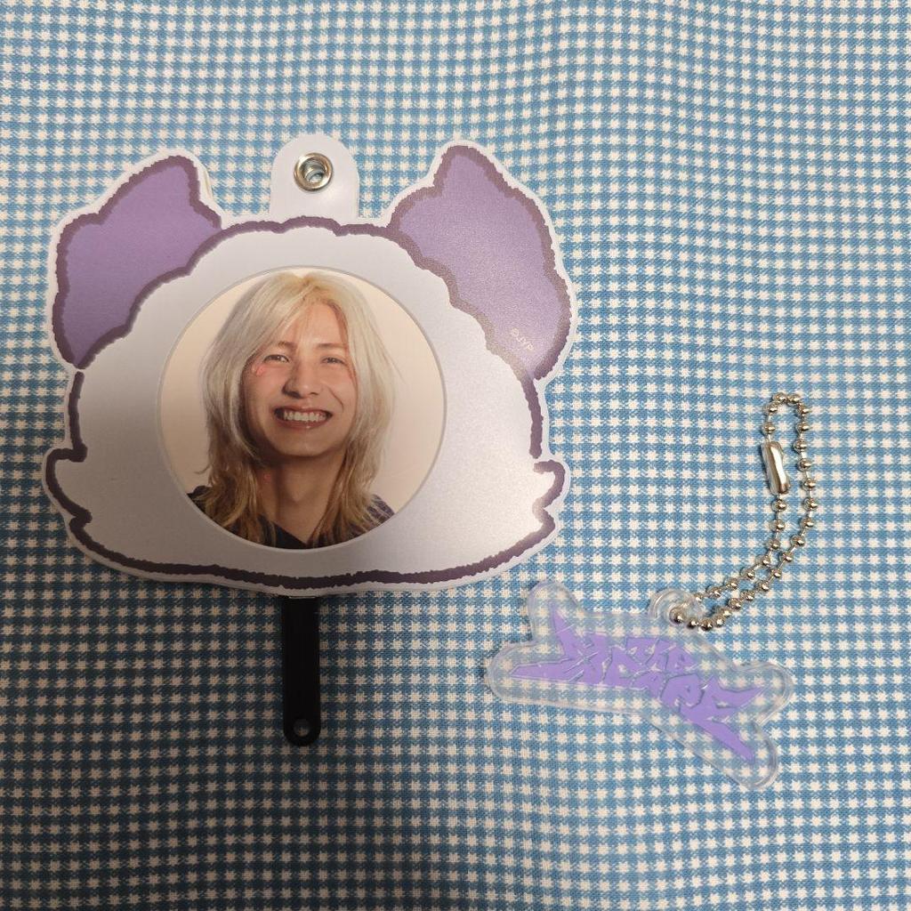 [USED] Xdinary Heroes Exyz Juyeon Mini Picket Key Ring