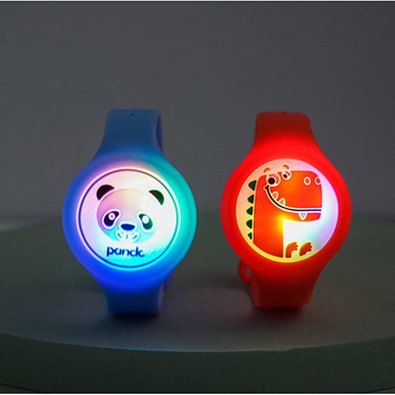 Luminous Cartoon Mosquito Repellent Bracelet Children's Watch - Portable Anti-Bite, Flashing Design.