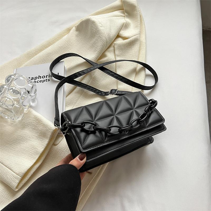Stylish Minimalist Commuter Quilted Shoulder Bag 2023 Trendy Casual Crossbody Box Bag